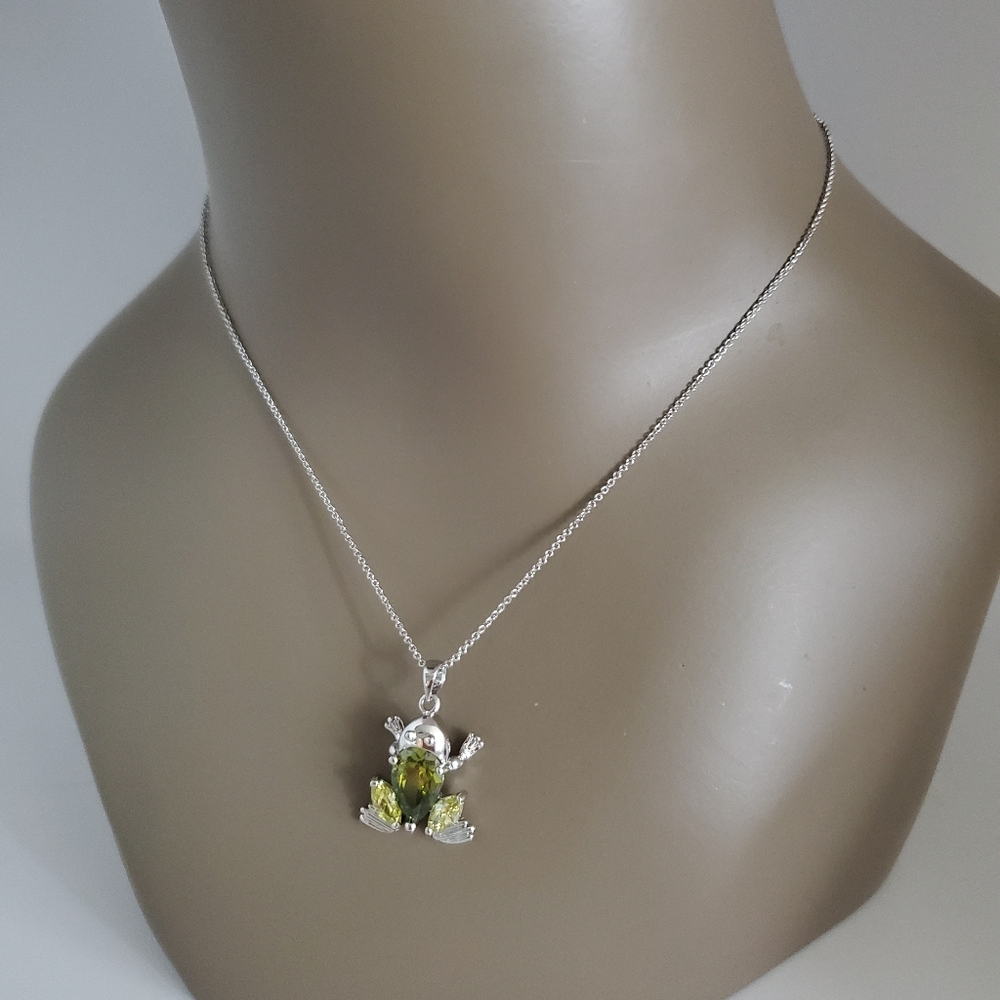 Frog Green Crystal Pendant Necklace